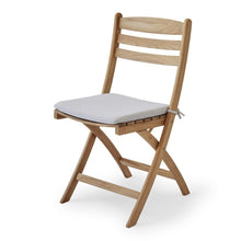 Load image into Gallery viewer, Selandia Chair Cushion Outdoor Dining Chairs Skagerak by Fritz Hansen 
