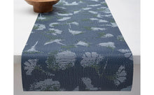 Load image into Gallery viewer, Botanic Table Runner Table Runners Chilewich Indigo 
