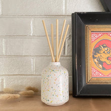 Load image into Gallery viewer, Reef Reed Diffuser tropical Botanica 
