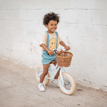 Load image into Gallery viewer, First Go Balance Bike Kids Banwood 
