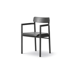 Load image into Gallery viewer, Post Armchair Dining Armchairs Fredericia Black Lacquered 
