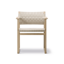 Load image into Gallery viewer, BM62 Armchair with Linen Webbing Dining Arm Chairs Fredericia 

