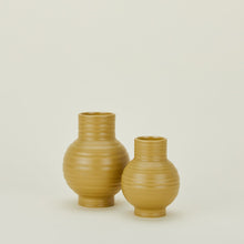 Load image into Gallery viewer, Essential Ceramic Vase Vases Hawkins New York 
