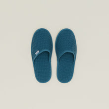 Load image into Gallery viewer, Simple Waffle Slippers Bath Towels Hawkins New York Peacock Small 
