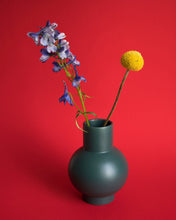 Load image into Gallery viewer, Strøm Vase Vases raawii 
