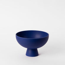 Load image into Gallery viewer, Strøm Bowl Serving Bowls raawii 
