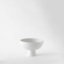 Load image into Gallery viewer, Strøm Bowl Serving Bowls raawii 
