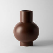 Load image into Gallery viewer, Strøm Vase Vases raawii Chocolate Extra Large 
