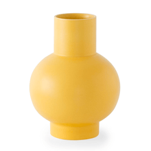 Load image into Gallery viewer, Raawii Strøm Vase Vases MoMA Freesia Yellow Extra Large 
