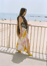 Load image into Gallery viewer, Raw Silk Beach Throw in Viva sarong Upstate 
