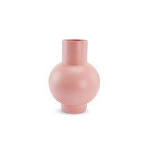 Load image into Gallery viewer, Raawii Strøm Vase Vases MoMA Coral Blush Small 
