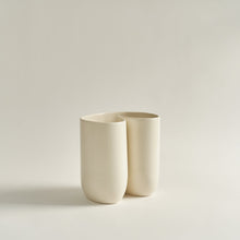 Load image into Gallery viewer, Esse Vessel Vases Dust + Form Satin Ivory 
