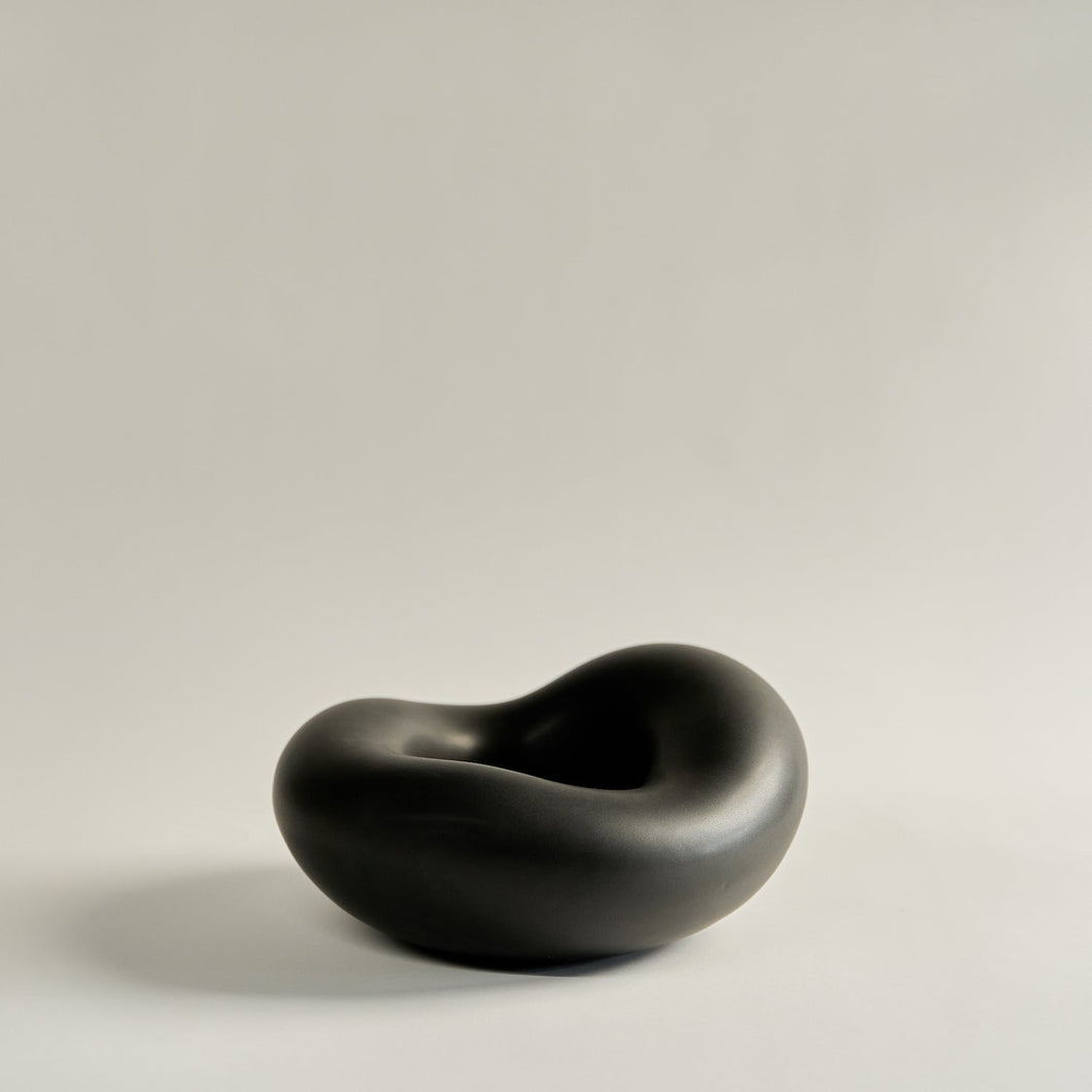 Unda Form Sculpture & Decortive Art Dust + Form Matte Charcoal 