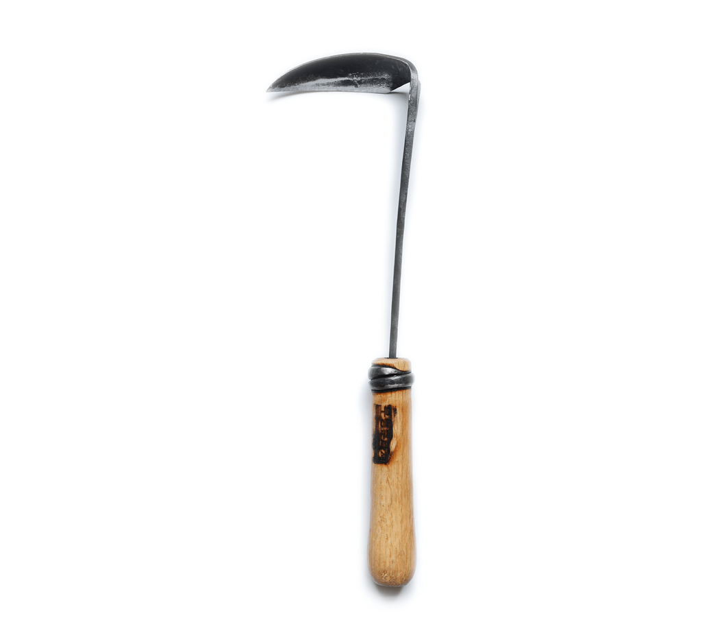 Side view of a hook-shaped weeding hoe with a thin shaft and wooden handle.