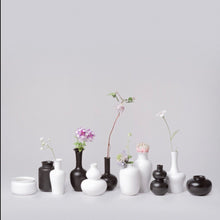 Load image into Gallery viewer, BLACK OR WHITE MINI VASE 8 (MV8) Middle Kingdom 
