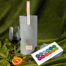 Load image into Gallery viewer, Cozy Carrier Merino Wool Felt Solo Wine Carriers Graf Lantz 
