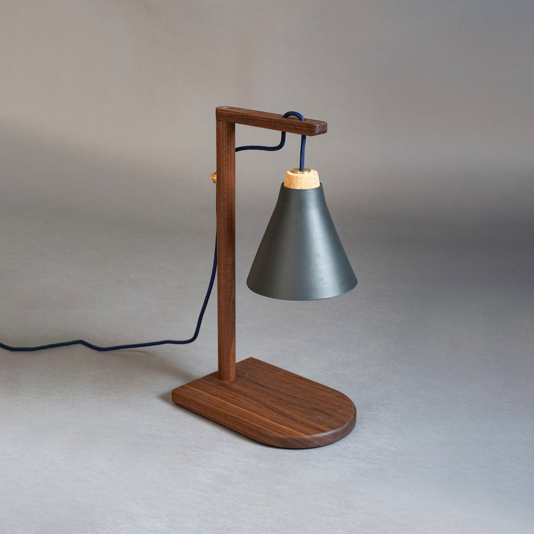 Halsey Table Lamp TABLE & DESK LAMPS VOLK Furniture Walnut/Black 