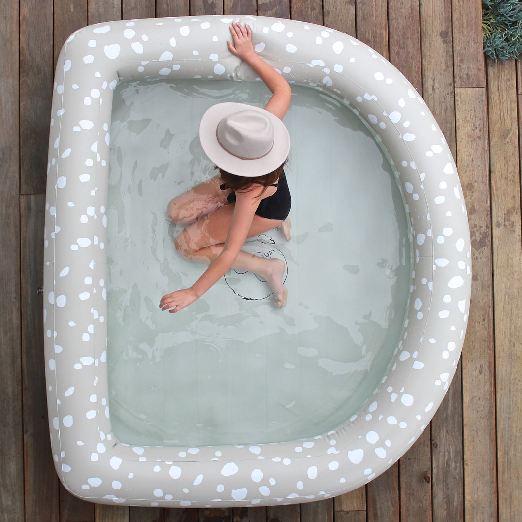 BUBBLES INFLATABLE ARCH POOL Pool Floats & Loungers & Sunday 