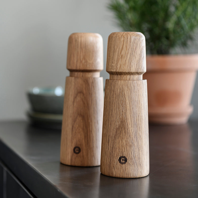 CrushGrind Stockholm Salt & Pepper Grinder Walnut