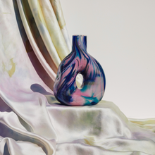 Load image into Gallery viewer, Traipse Bottle in Kokomo glass Upstate 
