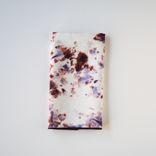 Load image into Gallery viewer, Rose Marble Napkin with Lavender Trim Napkins Goldie Home 
