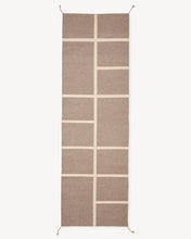 Load image into Gallery viewer, Spaces Rug AREA RUGS MINNA 2&#39; x 6&#39; Stone 
