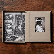 Load image into Gallery viewer, Goldsmith, Patti Smith BOOKS Taschen 
