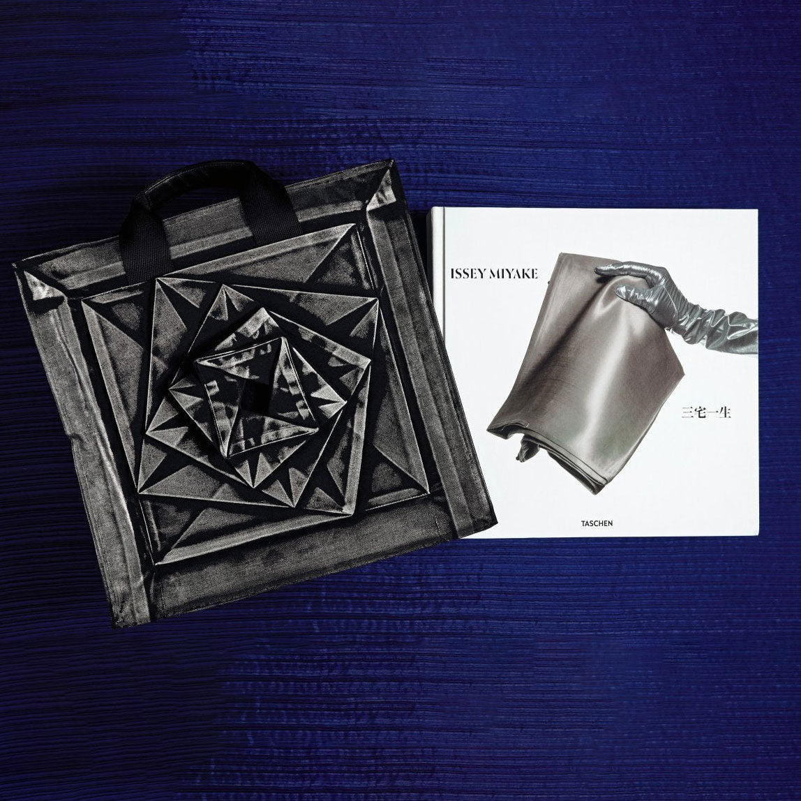 Miyake BOOKS Taschen 