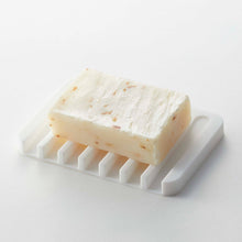 Load image into Gallery viewer, Self-Draining Soap Tray - Silicone BATH ACCESSORIES Yamazaki Home 
