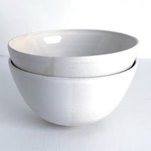 Load image into Gallery viewer, Large Wheel Thrown Bowl bowls Alice Cheng 
