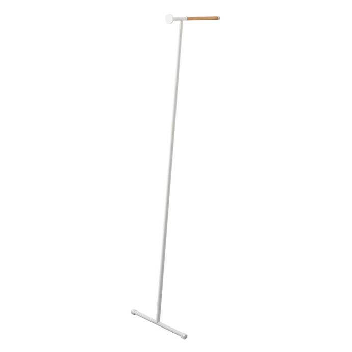 Leaning Clothes Hanger (64