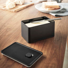 Load image into Gallery viewer, Vacuum-Sealing Butter Dish - Polypropylene FOOD STORAGE Yamazaki Home 
